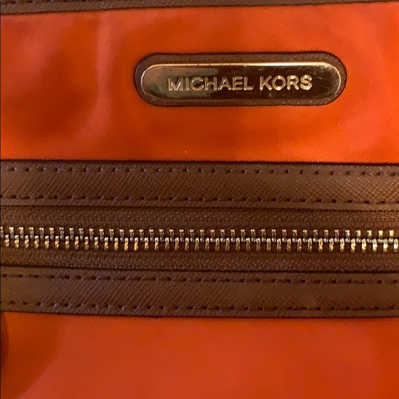 Excellent Condition Michael Kors Crossbody - Picture 2 of 4